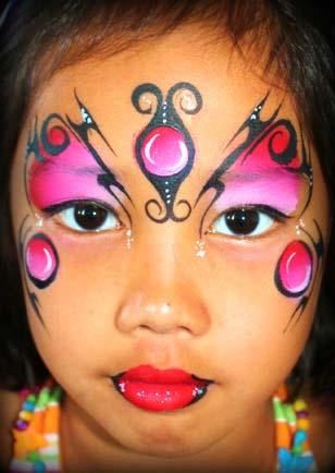  Face Painter Caricaturist