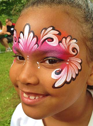  Face Painter Artist